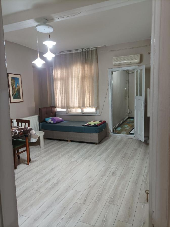 Retro & Wood Apartment Istanbul Luaran gambar