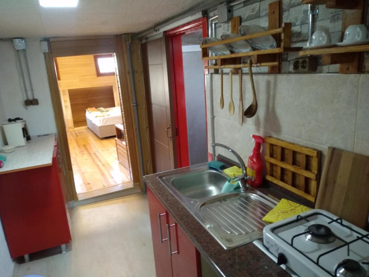Retro & Wood Apartment Istanbul Luaran gambar